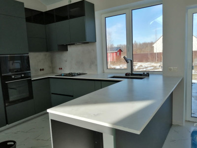 Фото 2. Столешница и стеновая панель из кварцевого агломерата Avant 8100 Мулен от производителя «KARAT». Работаем с 2005 г. Своё оборудование. Бесплатный замер. Гарантия!