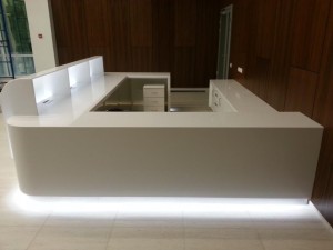 Фото 14. Оригинальная стойка регистрации