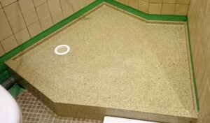 Фото 3. Поддоны из искусственного камня