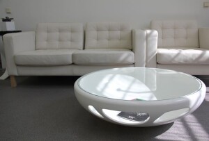 Фото 4. Столы из искусственного камня