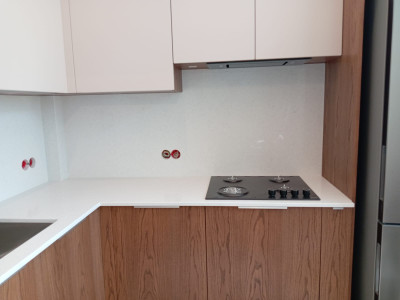 Фото 1. Столешница и стеновая панель из кварцевого агломерата AVAРус Ава Рус R543 Пик Эльбруса от производителя «KARAT». Работаем с 2005 г. Своё оборудование. Бесплатный замер. Гарантия!