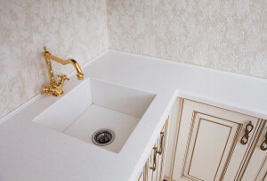 Фото 1. Чтобы столешница сияла!