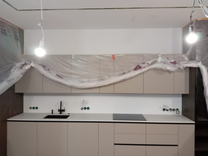 Фото 1. Столешница из кварцевого агломерата Avant 8011 Нант (матовый) от производителя «KARAT». Работаем с 2005 г. Своё оборудование. Бесплатный замер. Гарантия!