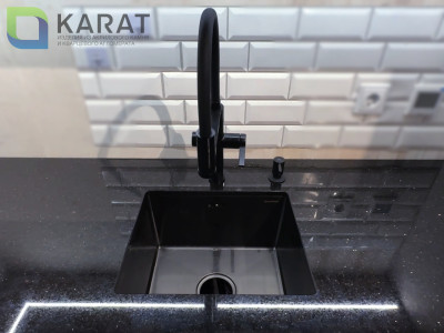 Фото 3. Угловая столешница из чёрного гранита от производителя «KARAT». Работаем с 2005 г. Своё оборудование. Бесплатный замер. Гарантия!