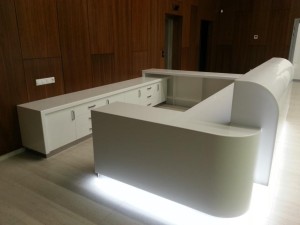 Фото 10. Оригинальная стойка регистрации