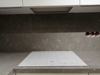 Фото 3. Столешница с вырезом под мойку и плиту из кварцевого агломерата Авант 2065 от производителя «KARAT». Работаем с 2005 г. Своё оборудование. Бесплатный замер. Гарантия!