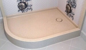 Фото 4. Поддоны из искусственного камня