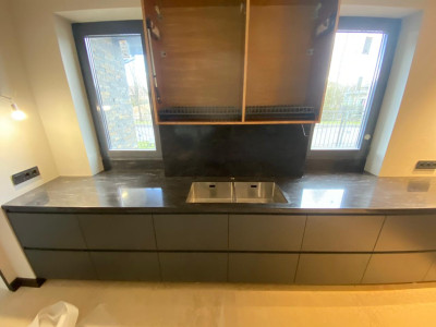 Фото 3. Столешница, остров и стеновые панели из акрилового камня Grandex M-719 A Octopus Ink от производителя «KARAT». Работаем с 2005 г. Своё оборудование. Бесплатный замер. Гарантия!