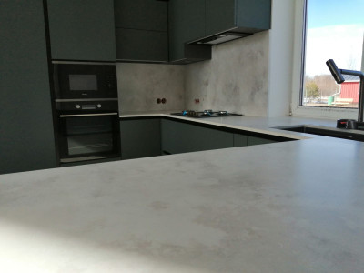 Фото 3. Столешница и стеновая панель из кварцевого агломерата Avant 8100 Мулен от производителя «KARAT». Работаем с 2005 г. Своё оборудование. Бесплатный замер. Гарантия!